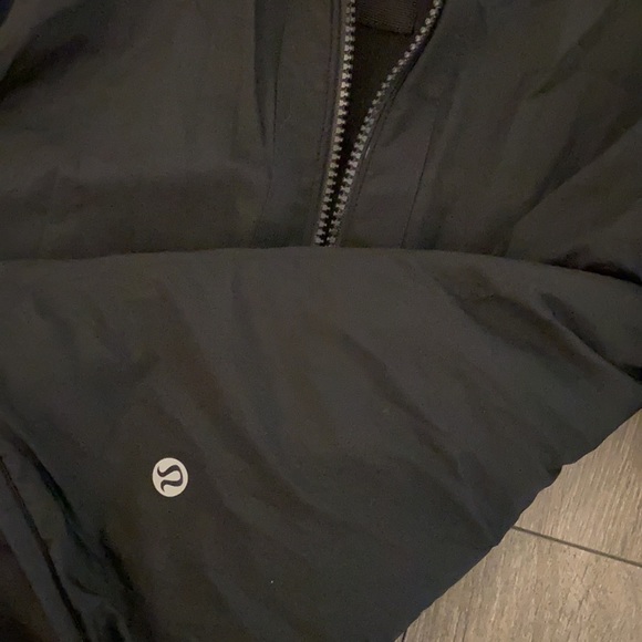 Reversible Lululemon jacket - Picture 4 of 4